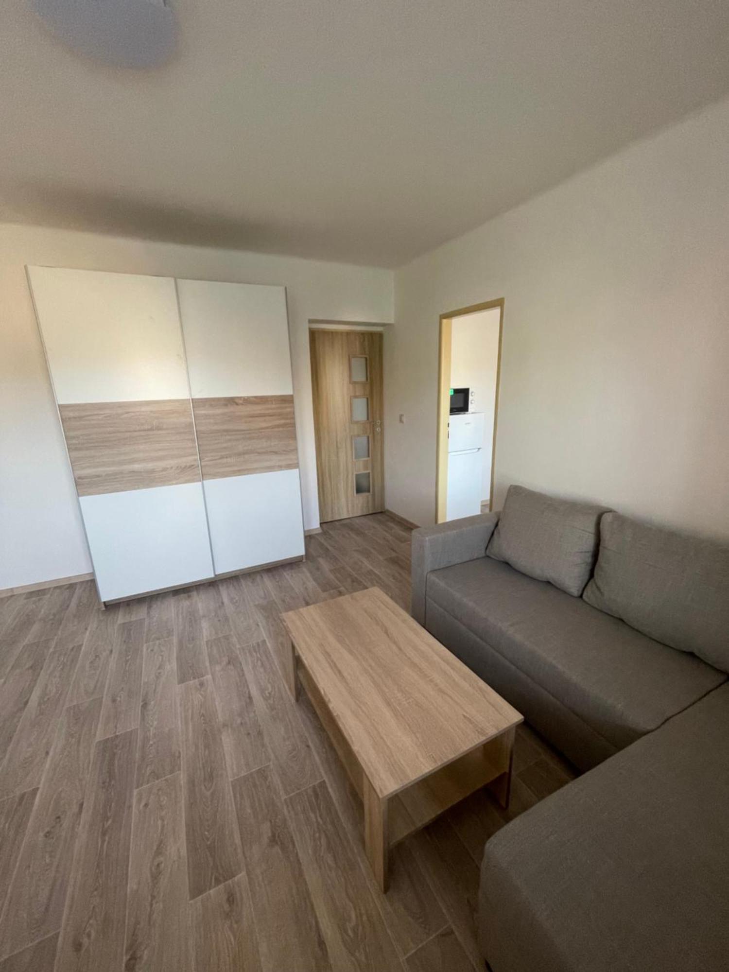 Apartmany Ferie Дечин Экстерьер фото