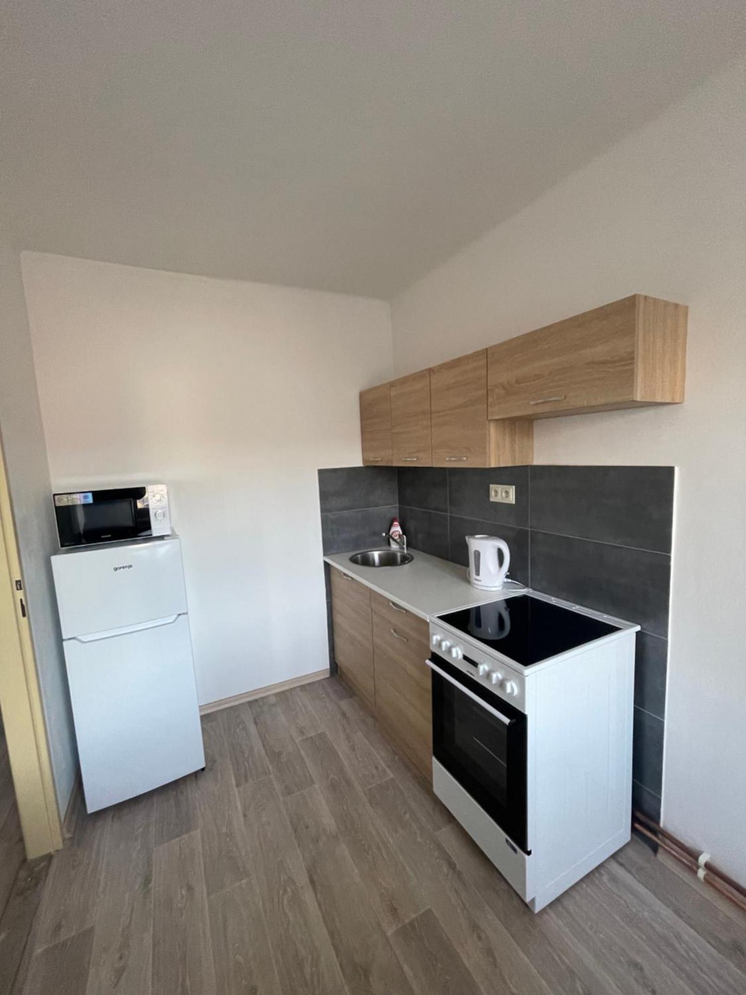 Apartmany Ferie Дечин Экстерьер фото