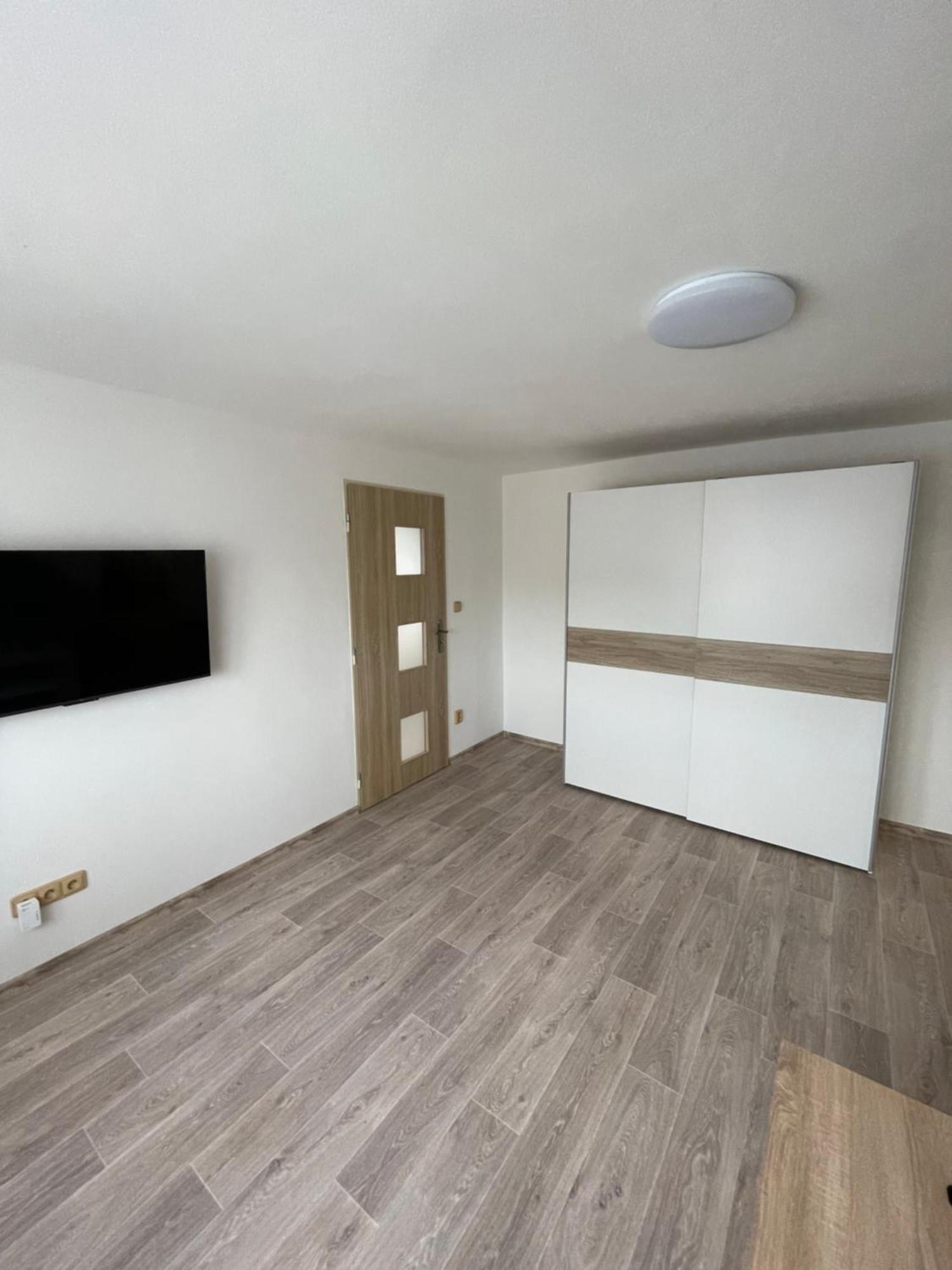Apartmany Ferie Дечин Экстерьер фото